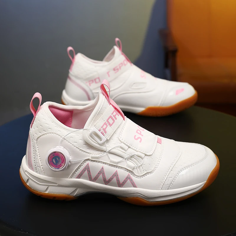 Neue Badminton-Schuhe für Jungen, leichte Tennisschuhe, Volleyball-Schuhe, Tischtennis-Schuhe für den Innenbereich, Sportschuhe, professionelle Trainingsschuhe – Detail 10
