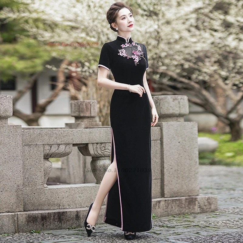 2025年 中国風 ヴィンテージドレス ベルベット袍 伝統的な花柄刺繍 チャイナドレス 改良型袍 レトロ 宴会 イブニングドレス 袍