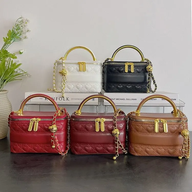 Simple Minimalist Letter Logo Diaper Bags For Women Elegant Designer Crossbody Bag Large Capacity Leather Tote Bag Stylish