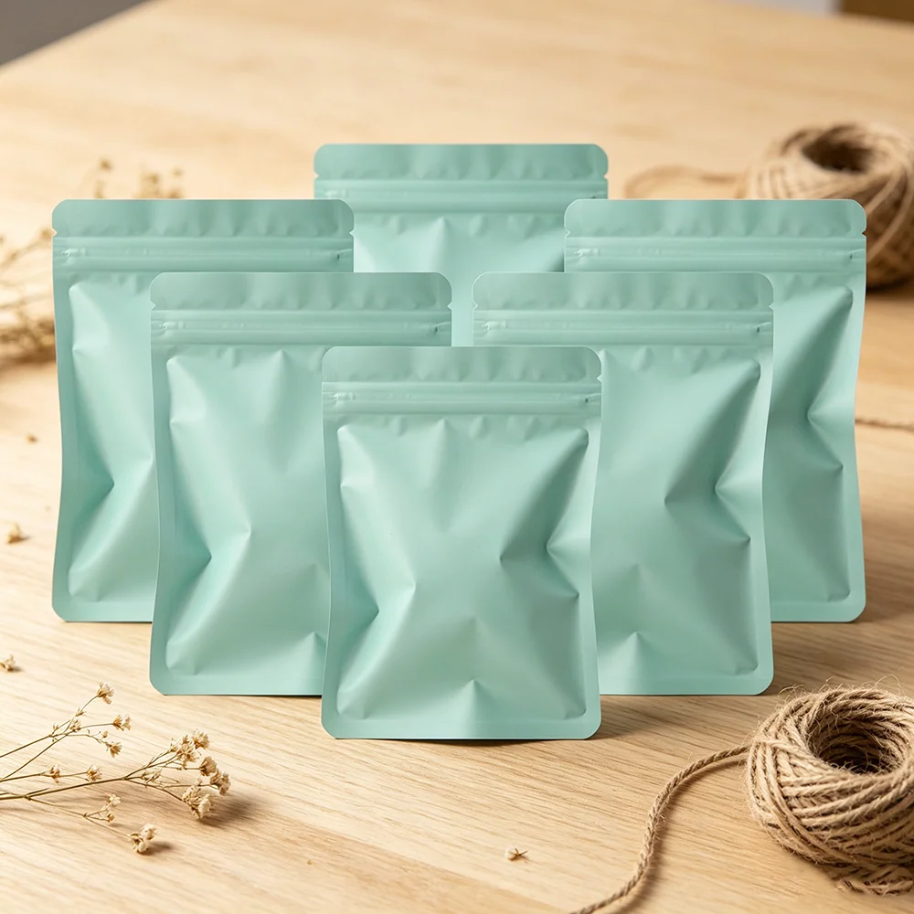 100Pcs Double-Sided Blue Colored Bags, Double-Sided Aluminum Foil Light-Blocking Bags, Thickened Aluminum-Coated Flat-Bottom Self-Sealing Bags, Aluminum Foil Light-Proof Sealing Bags, Small Sample Packaging Bags, Card and Document Packaging Bags, Hairpin and Hairband Small Gift Storage Bags, Anti-Oxidation Sealed Bags for Earrings, Ear Studs, Necklaces, Small Accessories, Clothing and Socks Packaging Bags, Phone Case and Earphone Bags