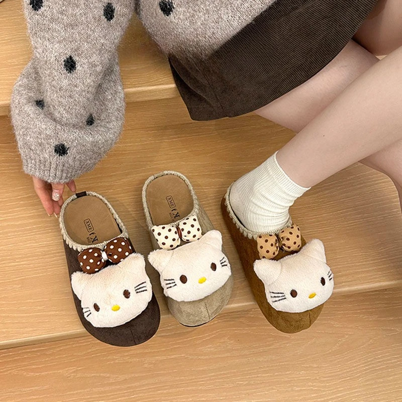 Simpatiche pantofole in cotone con puntale Hello Kitty, pantofole con suola spessa con personaggi dei cartoni animati, scarpe calde creative kawaii, regali per le vacanze