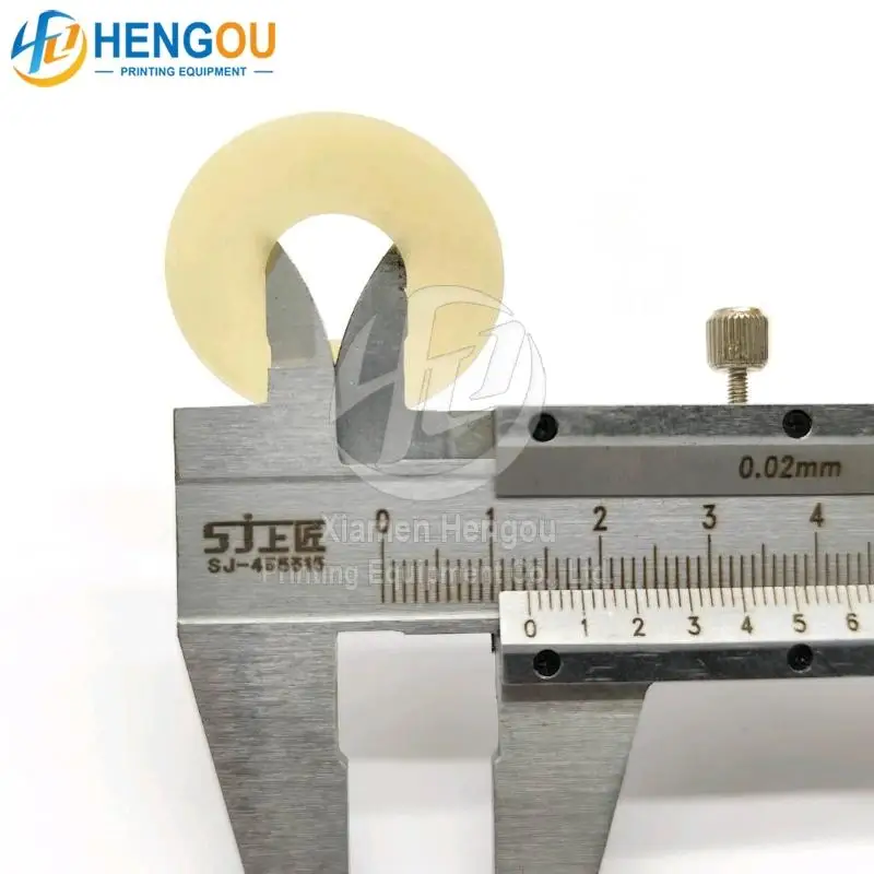 Pièces de machine d'impression offset à ventouse en caoutchouc jaune 32x13x0.8mm