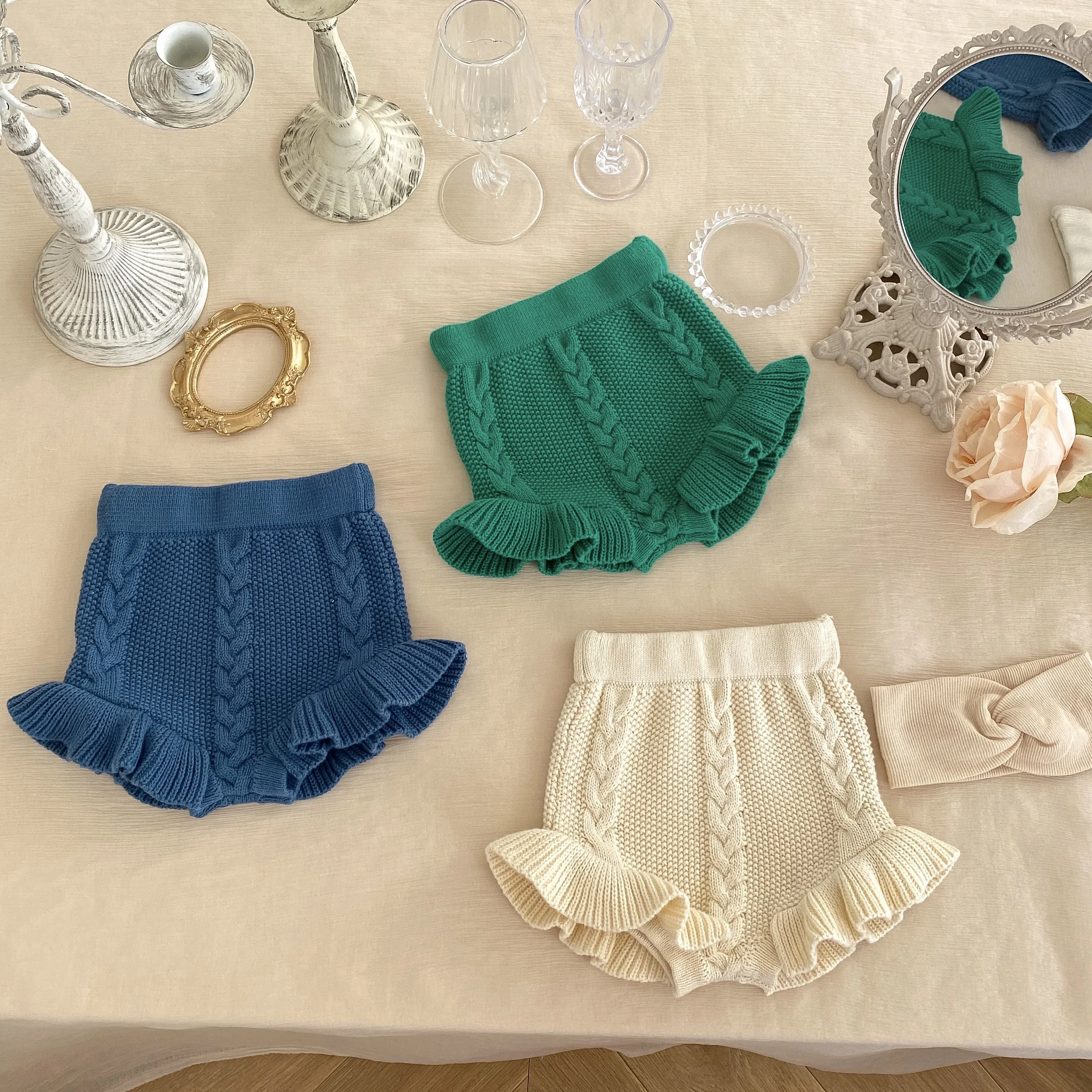 Autumn Baby Girls Knitted Shorts Children Bloomer Toddler Princess PP Shorts Kids Girls Ruffle Edge Lovely Lotus Butt Shorts