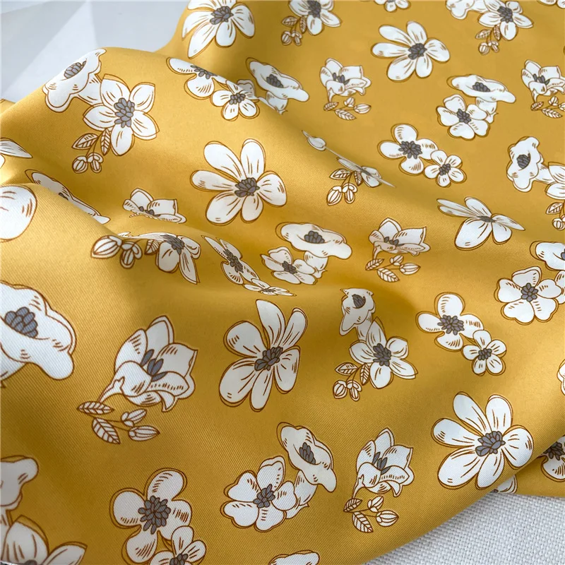 2024 Luxury 90*90cm Flower Print Silk Scarf Women Fashion Popular Scarves Shawl Bandanna Hijab Foulard Ribbon Neckerchief Wraps