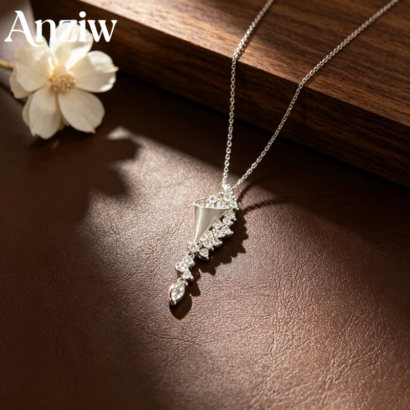 Anziw Sparkling Exquisite Hourglass Design Tassel Pendant Necklace With Moissanite Diamond Chain Necklace For Women Jewelry Gift
