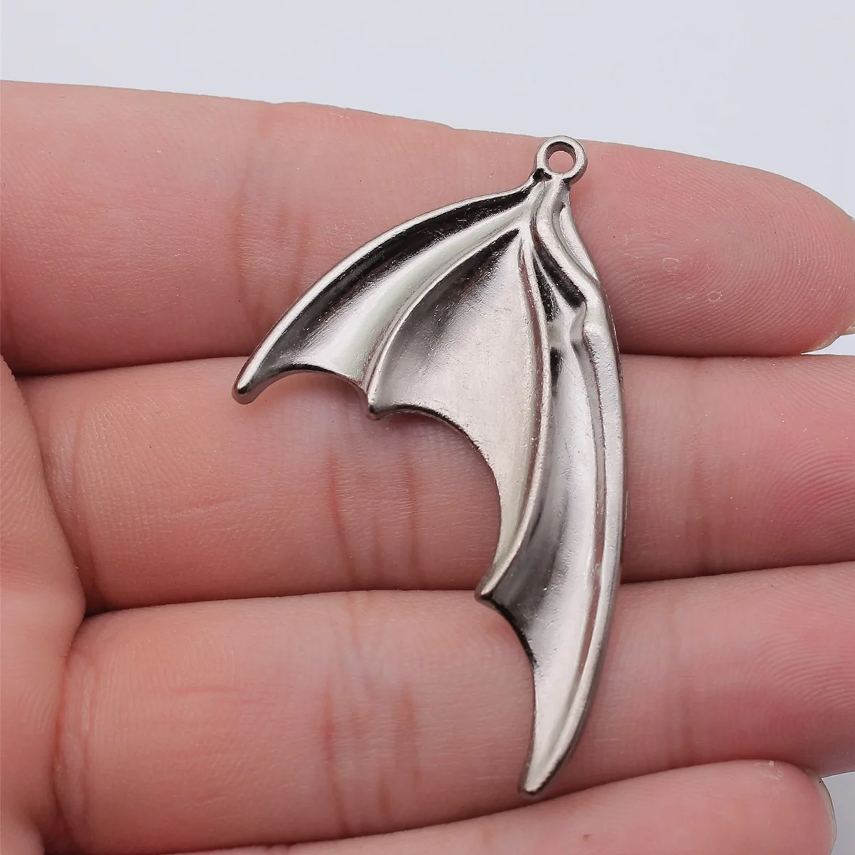 10pcs 32x53mm(1.26x2.09inch) 2 Colors Antique Silver Color Gun Black Color Dragon Wings Charms Alloy Materials Jewelry Findings
