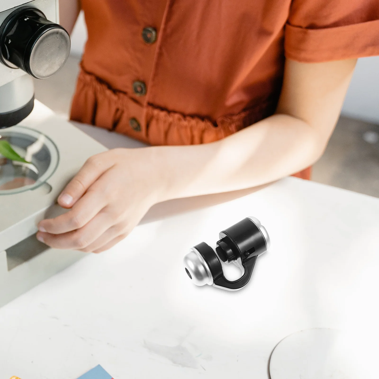 Compact Plastic Microscope for Kids and Beginners Handheld Educational Science Experiment Tool Portable Biological Observing