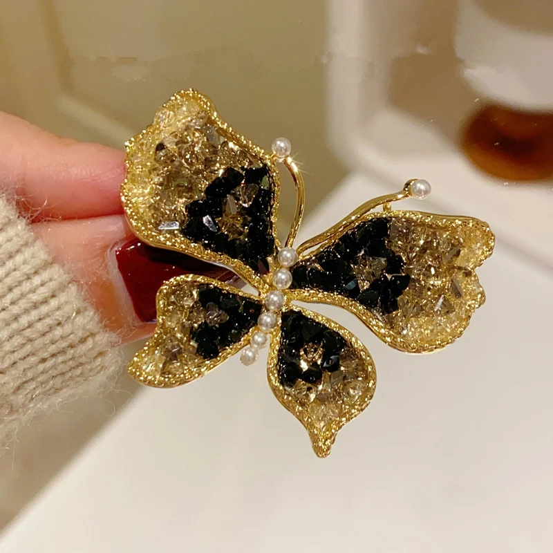 

Black Butterfly Brooches For Women Gold Color Fashion Jewelry Cute Clothes Pin Accessories Party Gift