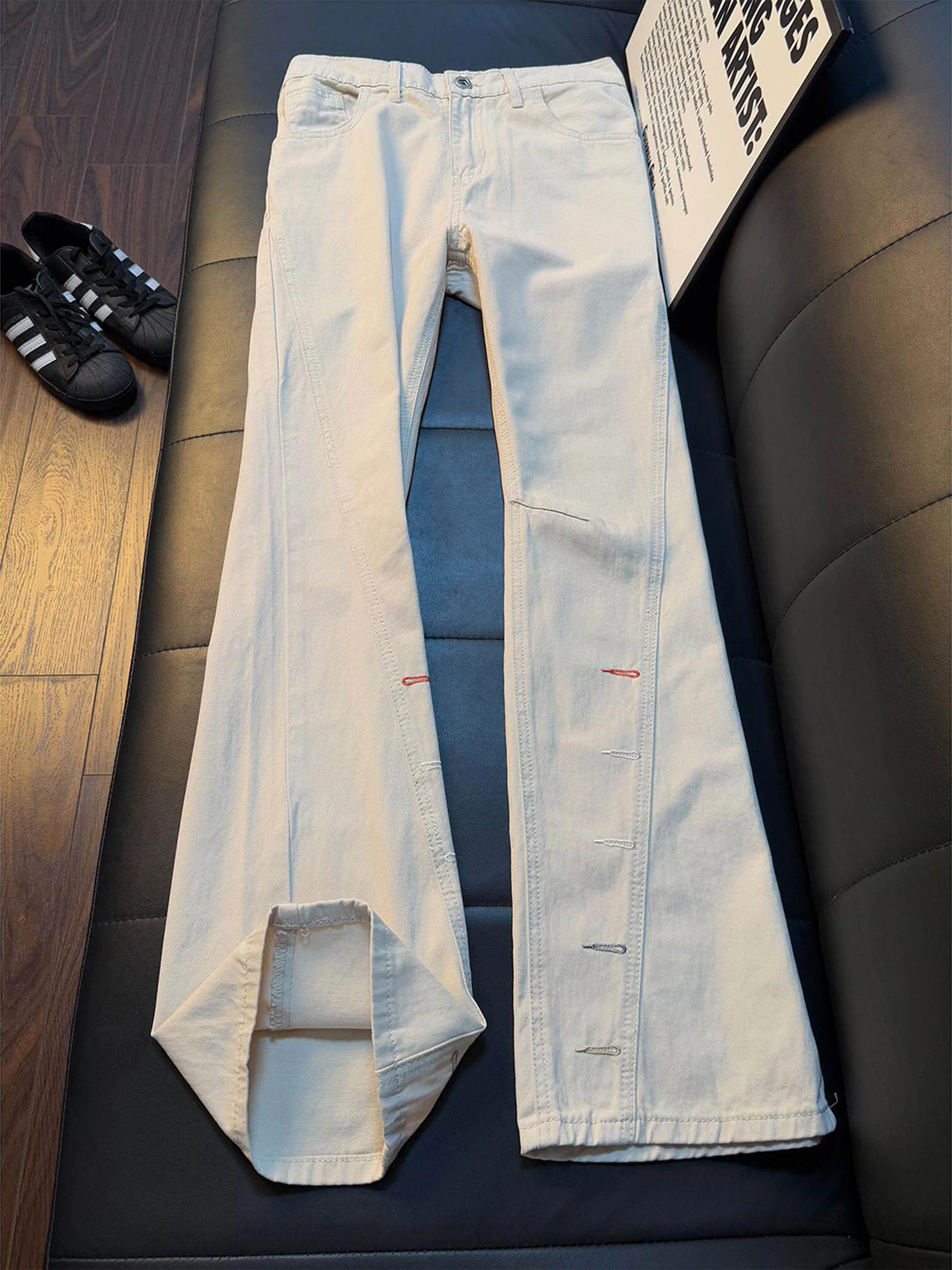 

White Embroidered Angle Cut Knife Jeans Men Summer American High Street Pure Cotton Straight Leg Jeans Micro Flare Pants