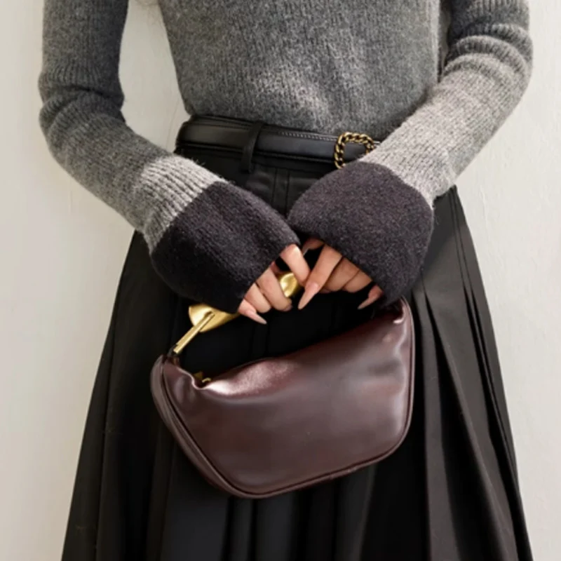 

Модная металлическая сумка для женщин 2026: Новая ретро-сумка через плечо с цепочкой, простая наплечная сумка