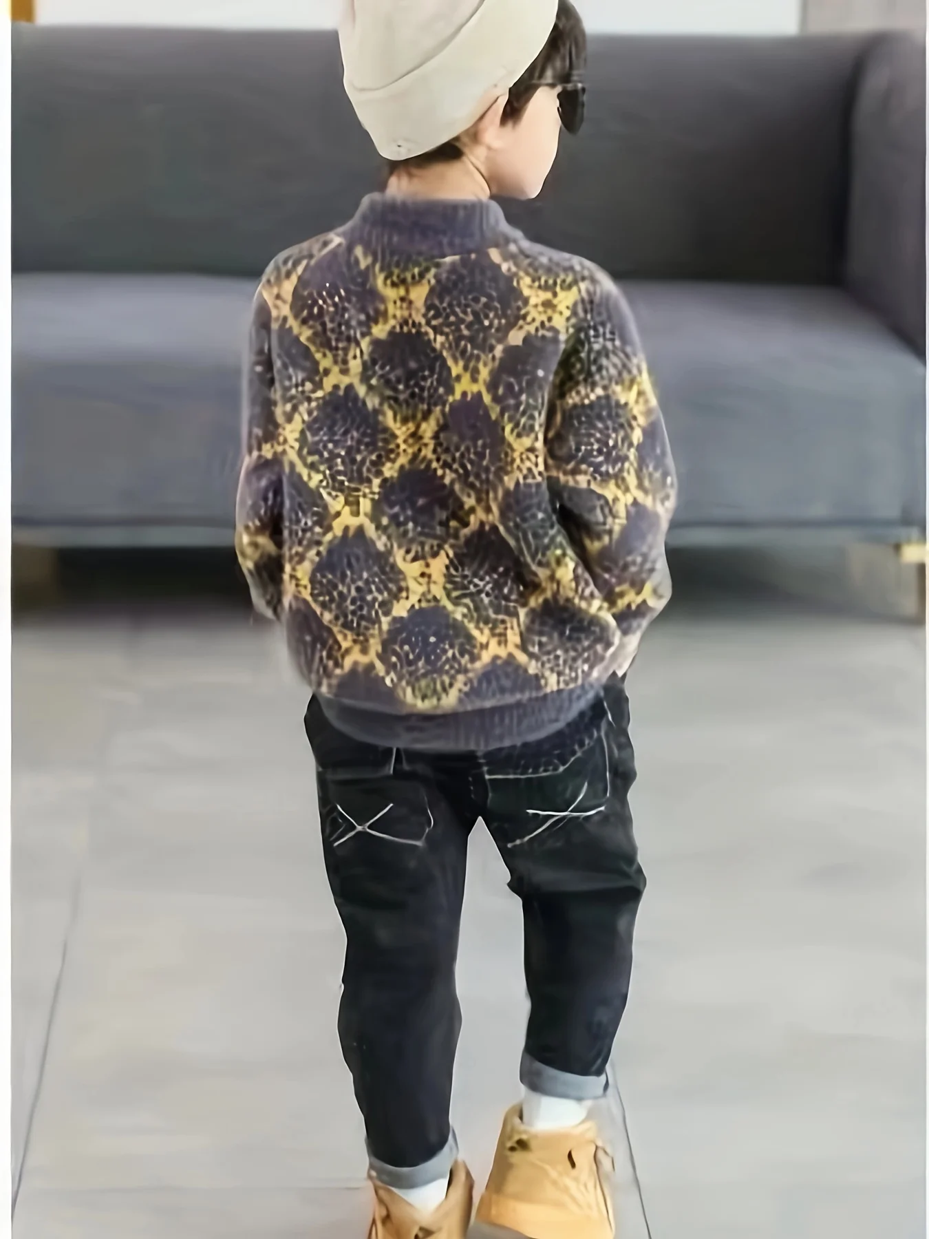 男の子用子供服、フェイクミンクベルベット秋冬新作プルオーバー、年長児向けスタイリッシュなフリースセーター、ベースレイヤーシャツ