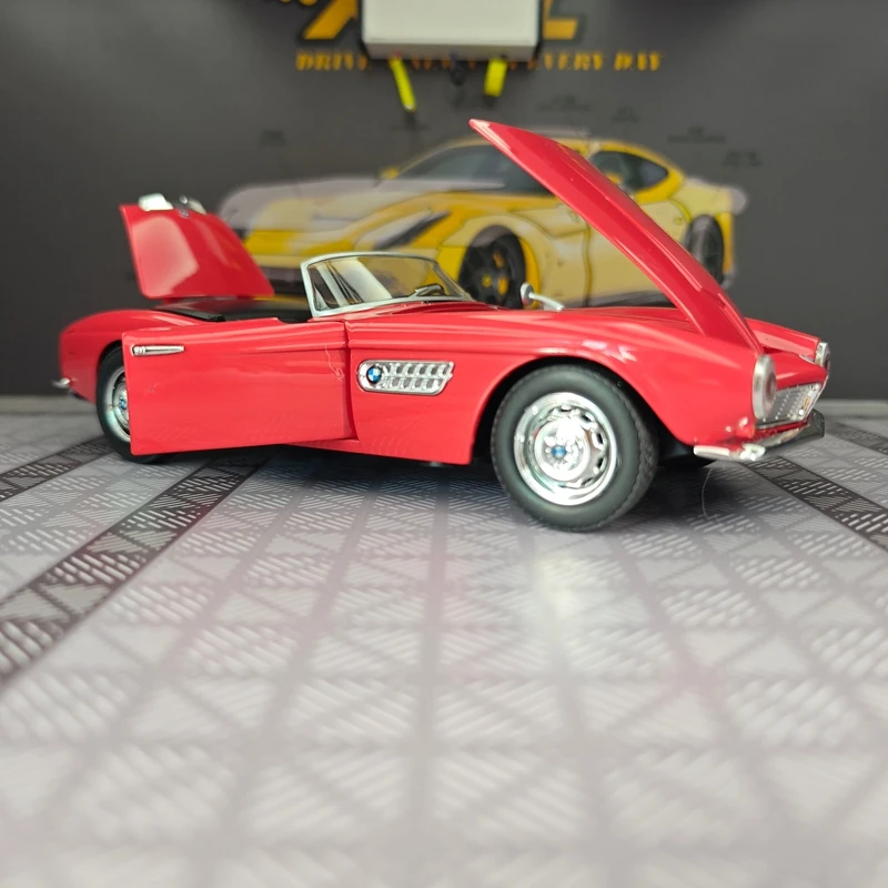 

1:24 Simulated BMW 507 1955 alloy retro vintage car model, car decoration, convertible supercar, doors can be opened