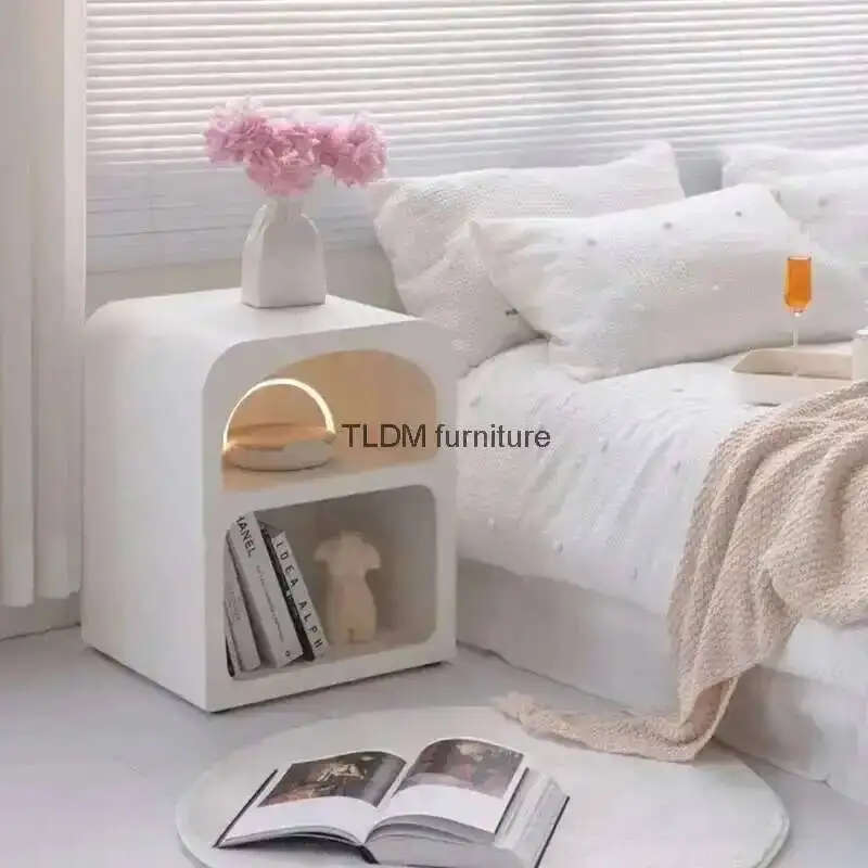 Bedroom Makeup Italian Table White De Nightstands Bedside Pretty Nordic Narrow Table Organizers Chevet Luxury Storage Furnitures