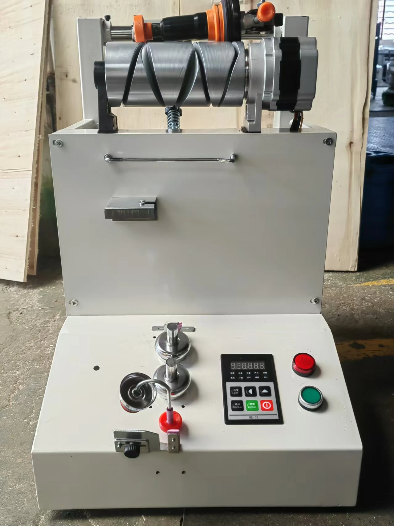 High-Speed Automatic One Spindle Yarn Winding Machine Small Type Semi-Automatic Production Capacity