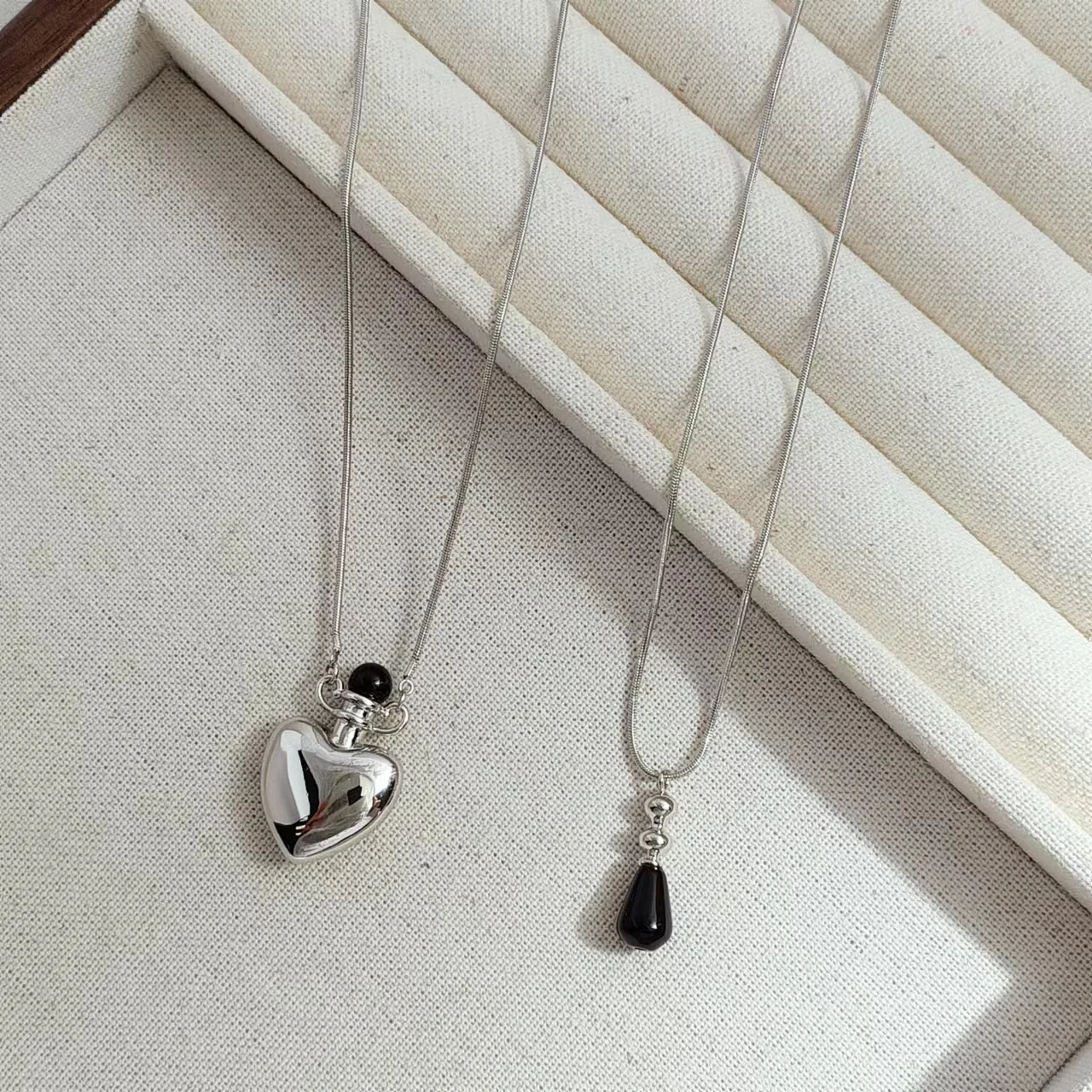 

Brass Natural Jade Bottble Pendant Necklace Women Jewelry Punk Designer Runway Rare Gown Boho Japan Korean