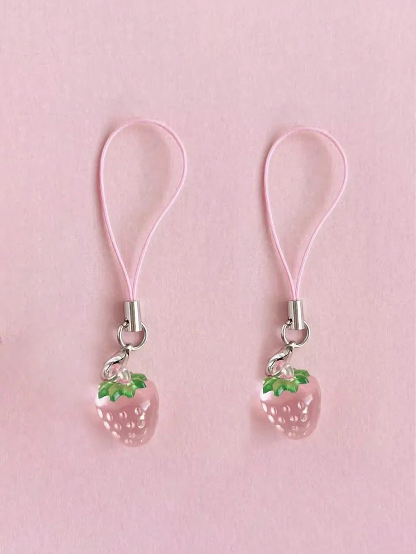 

1pc Cute Pink Strawberry Shaped Cellphone Pendant Phone Strap Gifts For Mother, Family, Friends, Birthday, Holiday Phone Charm, Phone Chain