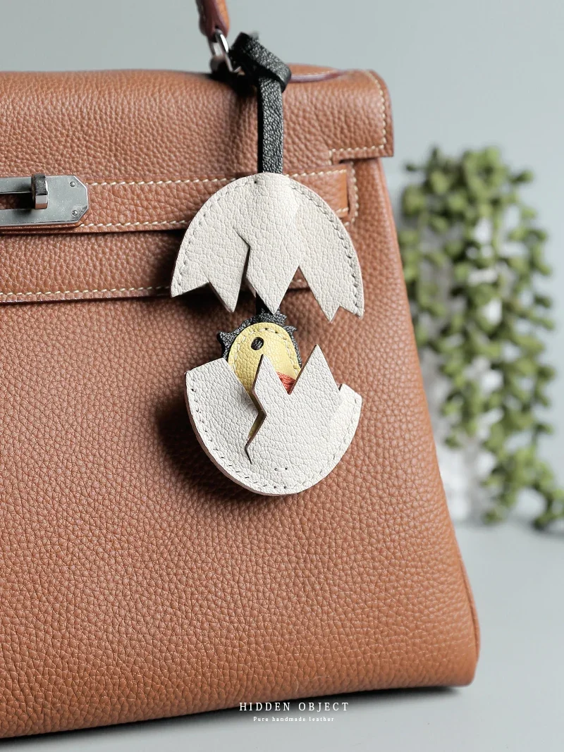 Original design chicken baby bag small pendant pure handmade leather car keychain cute pendant