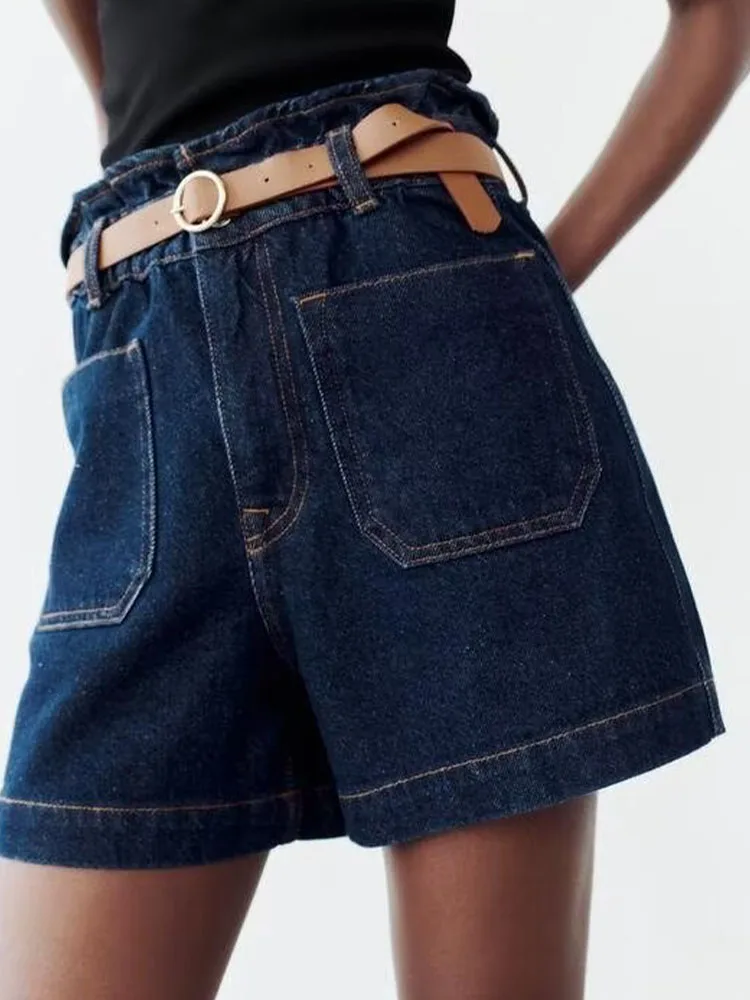 

2024 New Summer Women's Retro Fashion All-match Pleated Decoration with Belt Loose Denim Shorts