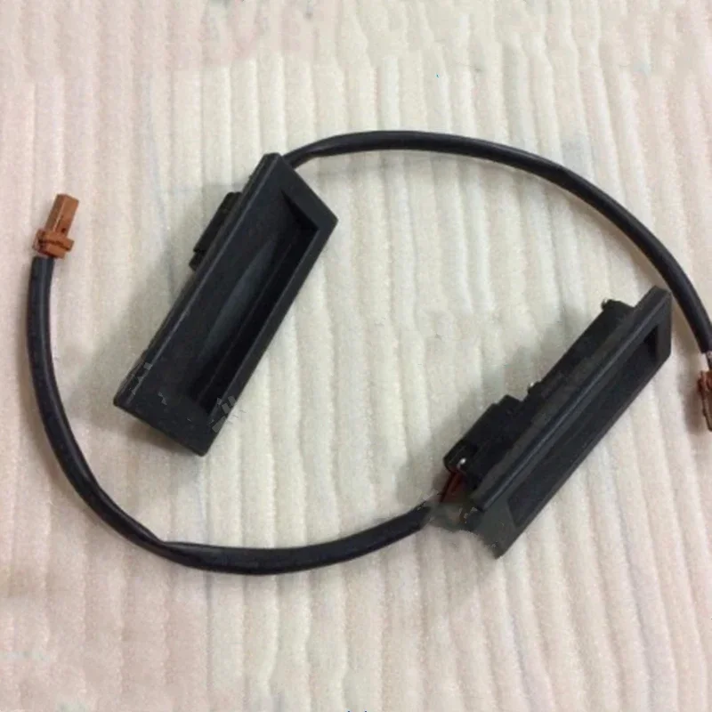 

BACK DOOR trunk switch for Dongfeng AX7 AX3 Trunk back door switch