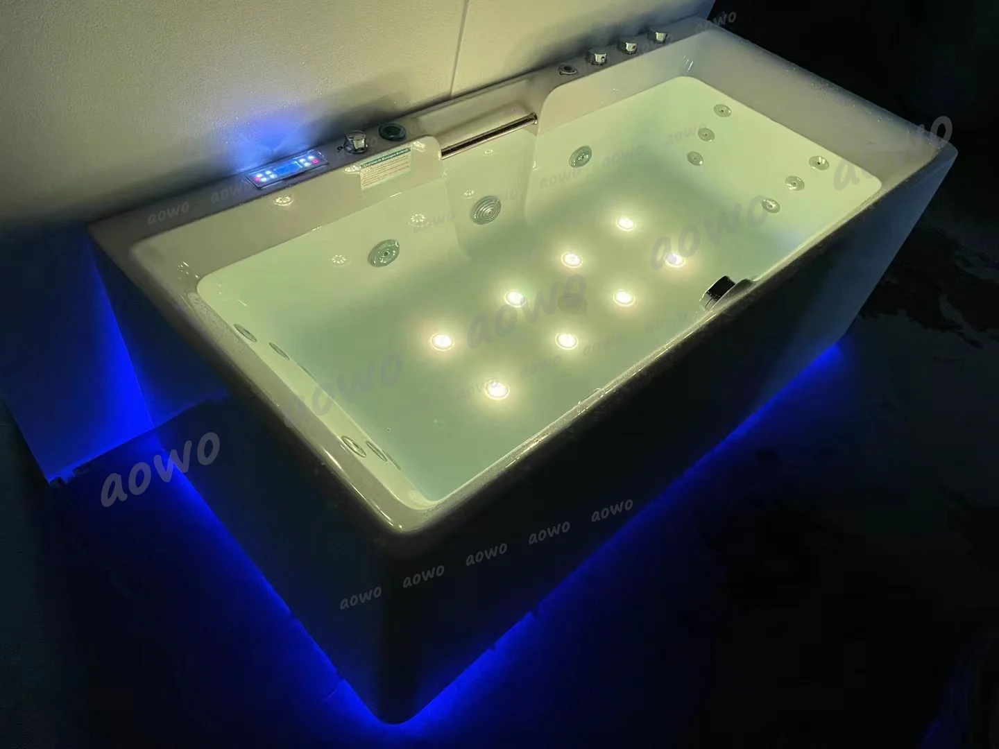 تصميم جديد AOWO حوض استحمام قائم بذاته فندق صالون سبا أحواض تدليك حمام جاكوزي داخلي 1 شخص