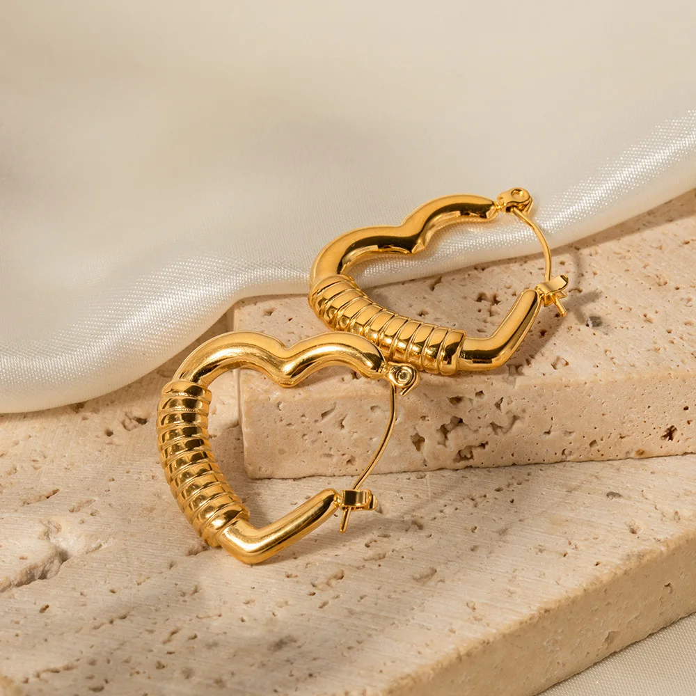 New ins Stainless Steel Heart Texture Earring For Women Vintage Geometric Heart Earrings Fashion Jewelry Gift