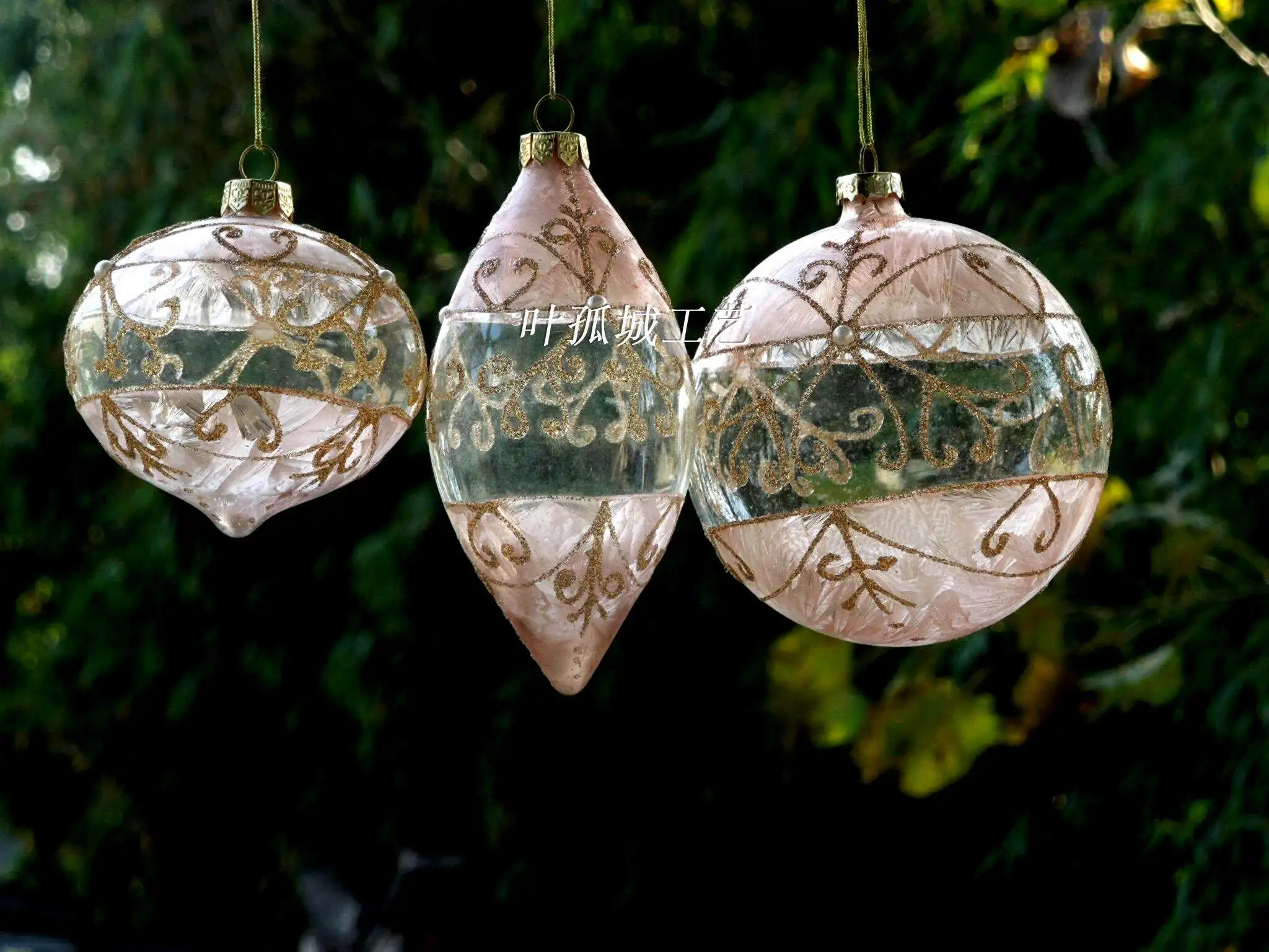 Christmas tree decoration lotus root feather patterned lacquer glass pendant