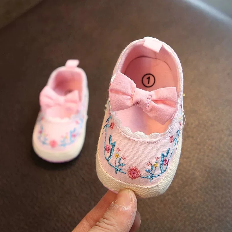 Cute Embroidered Flower Sneakers For Baby Girls Lightweight Non Slip Shoes For Indoor Outdoor Walking Spring And Autumn