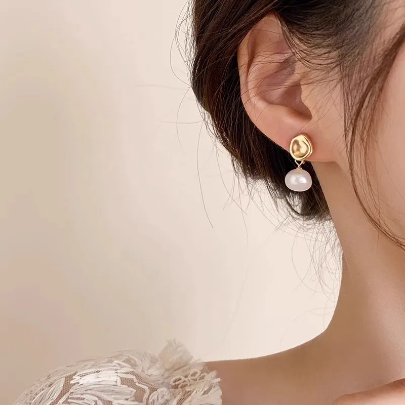 Elegant Imitation Pearl Dangle Earrings for Women Golden Irregular Geometry Round Drop Earrings Wedding Party Trendy Jewelry