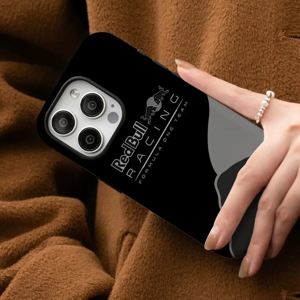 Fashion Red B-Bull Mouse Pad For IPhone 16Promax 16 15 14 13 12 11 Pro Max Plus Glossy HD Hard PC Cover