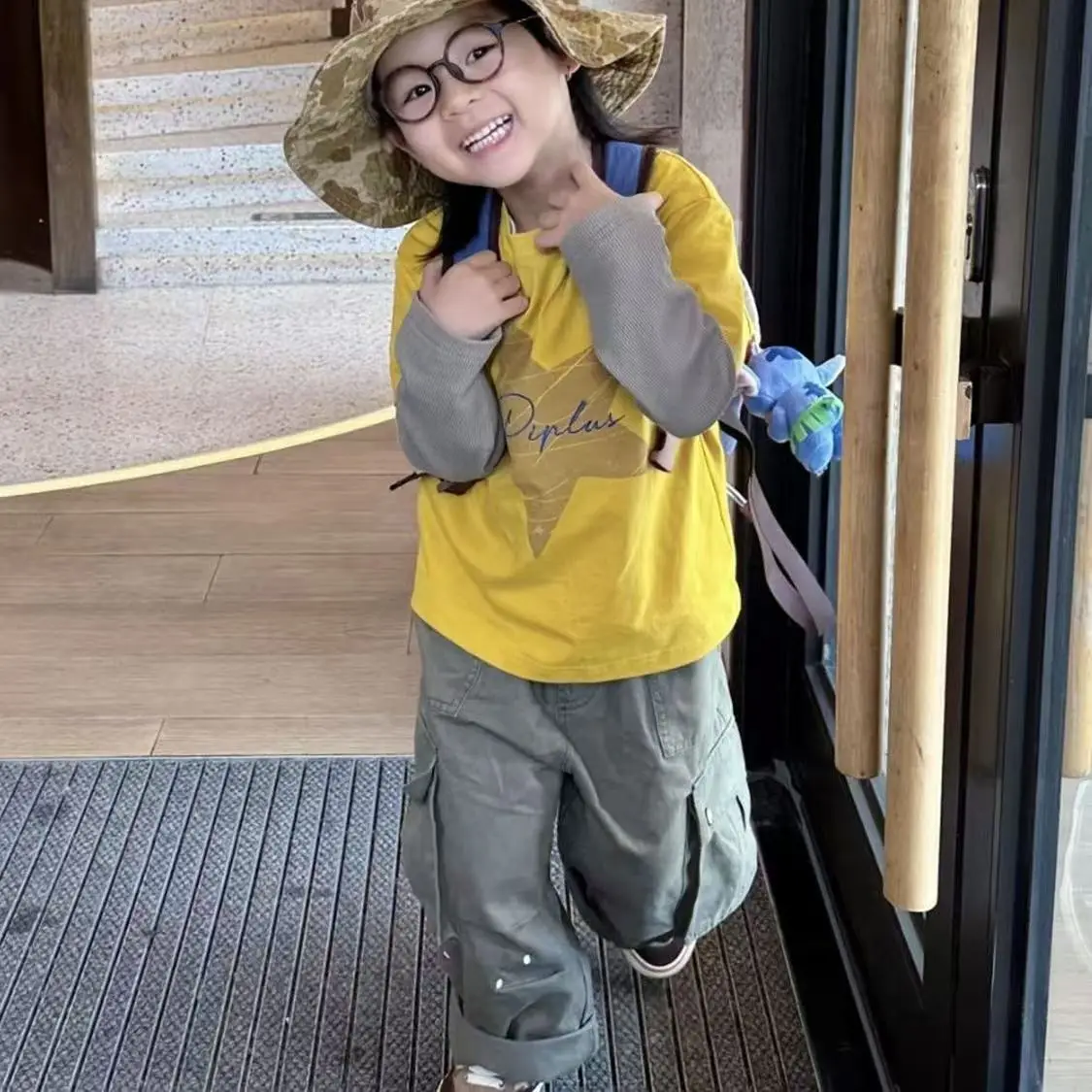 Children's Clothing 2026 Autumn New Trendy Cool Yellow Star Fake Two-piece Long Sleeved T-shirt Boys' Green Work Pants