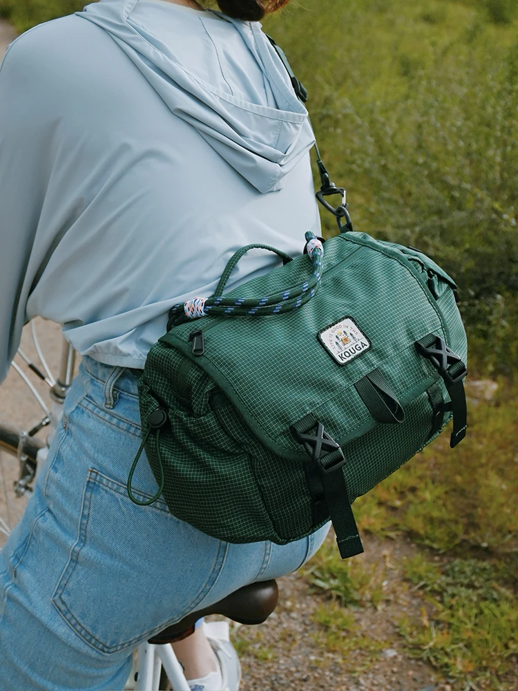 

Outdoor travel shoulder sports bag light cycling fitness waterproof yoga messenger bag men and women