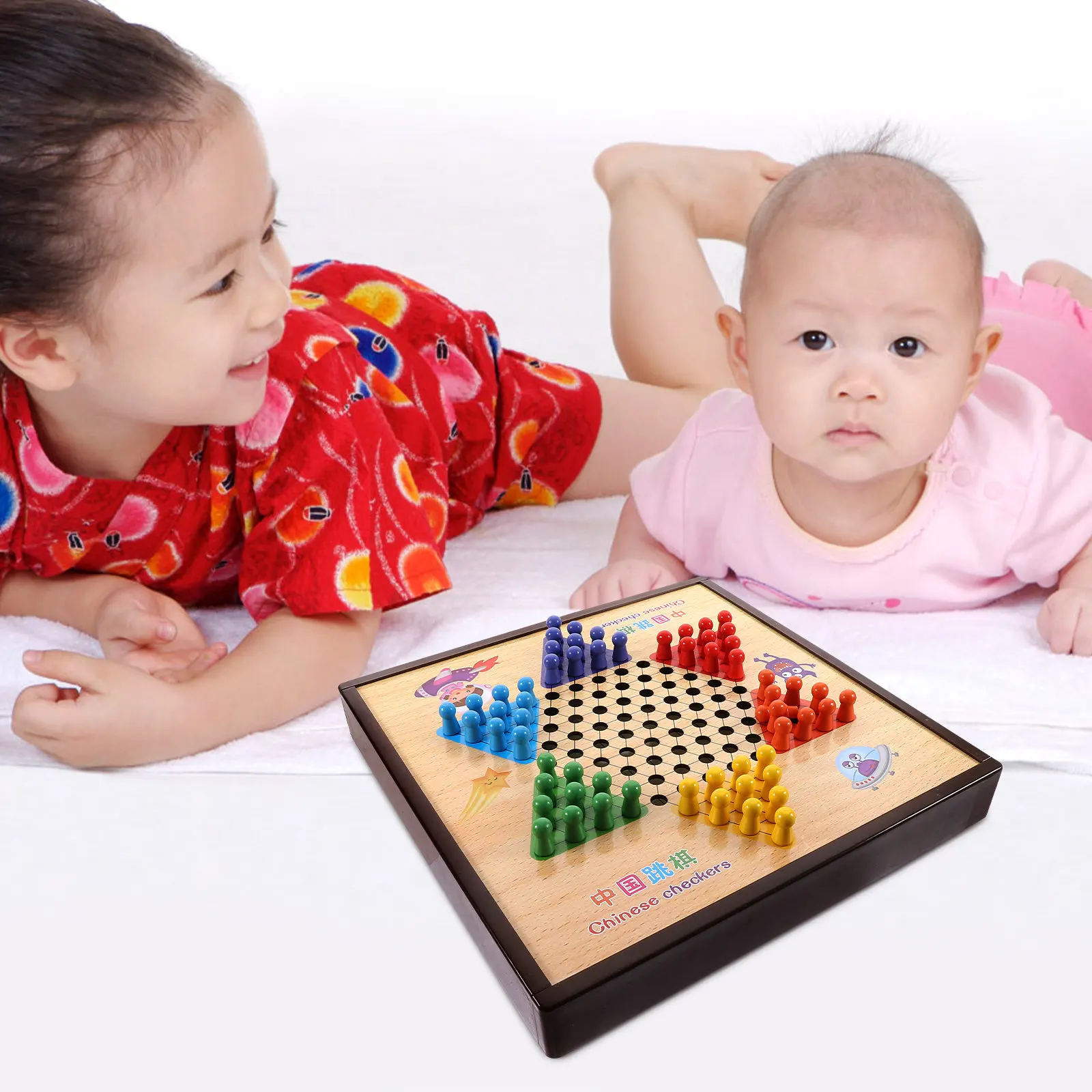 

1Set Portable Wooden Multifunctional Board Chess Game Educational Flying Chess for Kids Adults Family Party Travel Logical