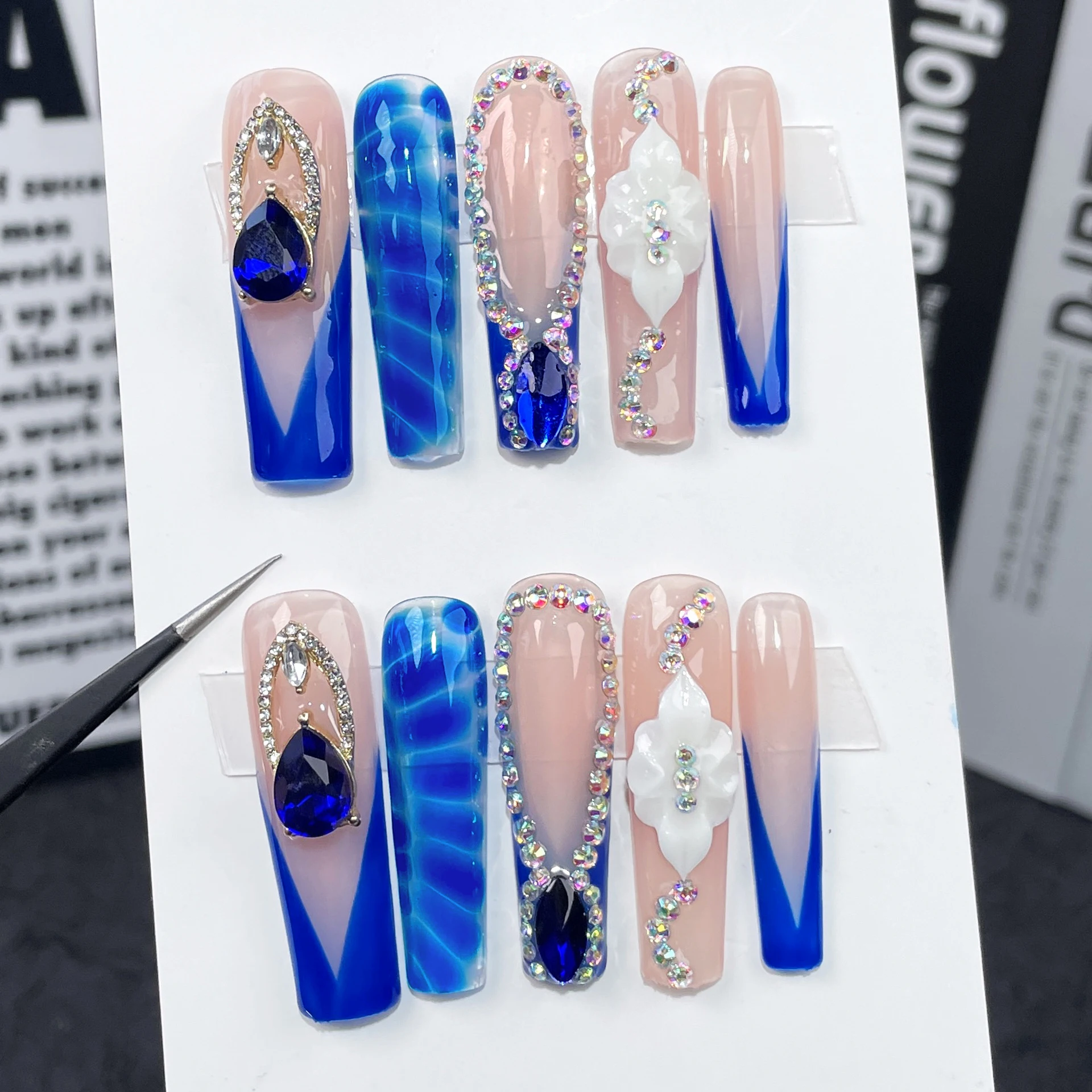 10 ชิ้น Y2K Cool Spice สาวสีดําสีชมพูยาวเคล็ดลับ Handmade กดบนเล็บ Cross Spider เพชรเล็บปลอม Duckbilled ภาษาฝรั่งเศสคําเล็บ