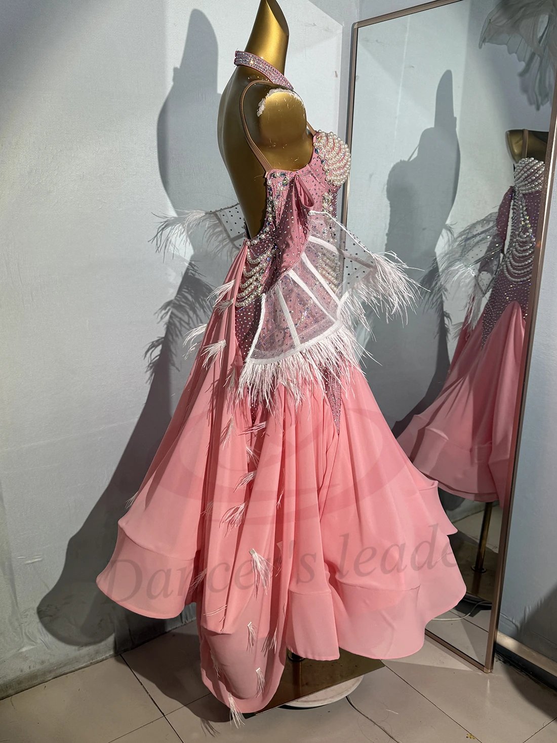 라틴 댄스 드레스 하이 엔드 맞춤형 하프 바디 대형 진주 서스펜더 탱고 여성 성인 어린이 무대 전문 의류