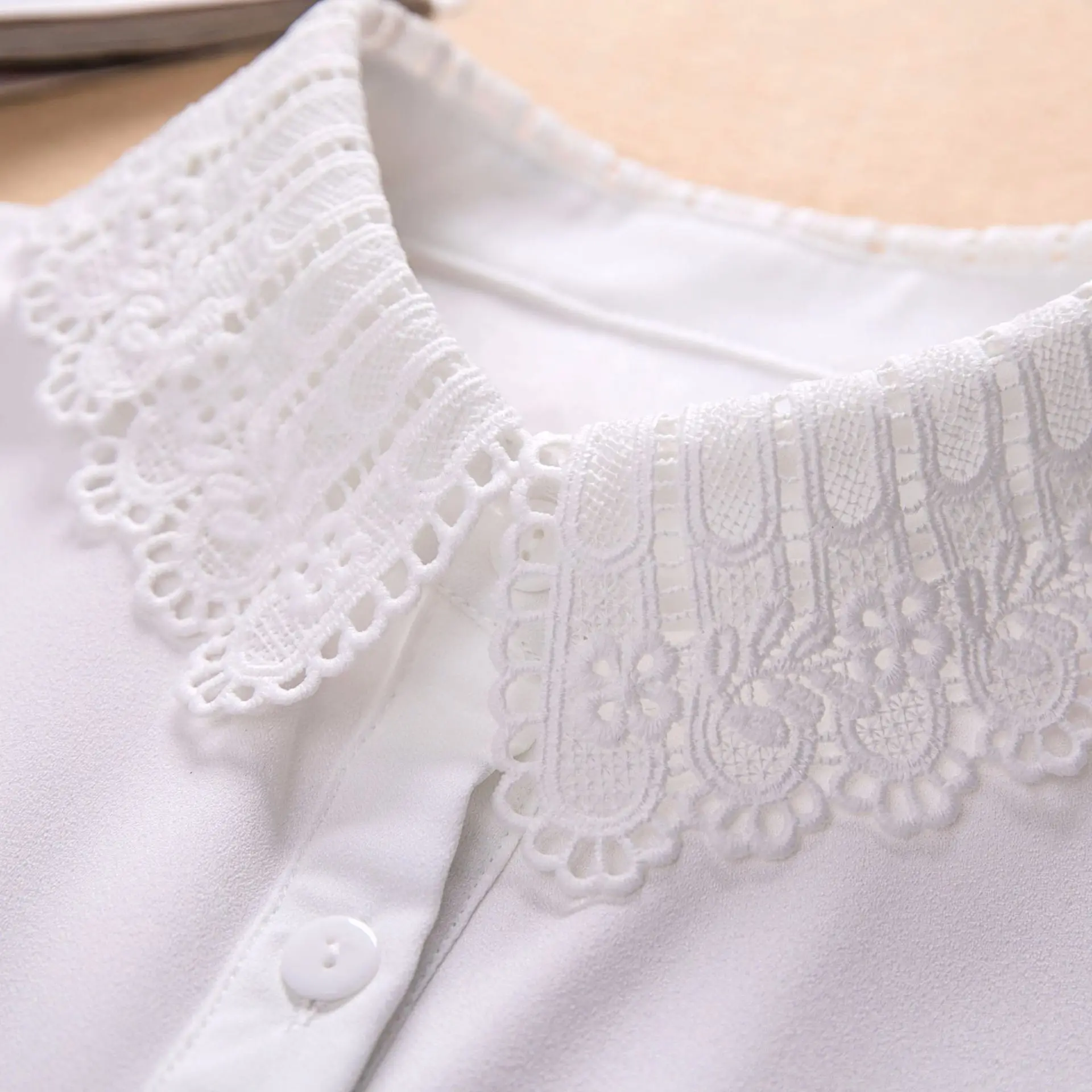 

Adult Chiffon Floral Lace Fake Collar for Women Lapel Button Down Detachable Lapel Half Shirt False Collars Girls Nep Kraagie