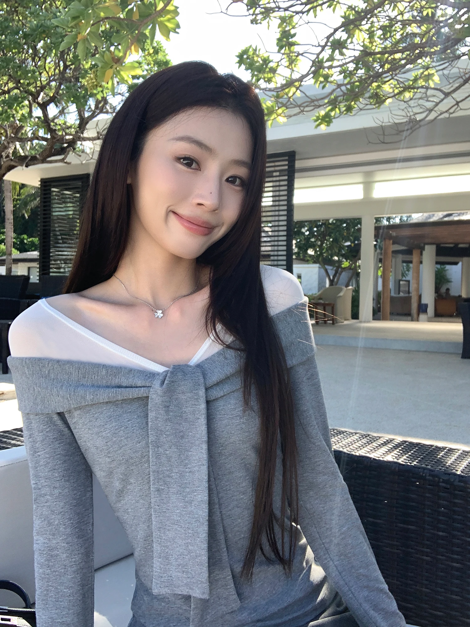 

Pusumede Long Sleeve Mesh Splice One Shoulder Sniping T-Shirt Women's Design Knotting Elegant Top Casual Loose Fit V Neck
