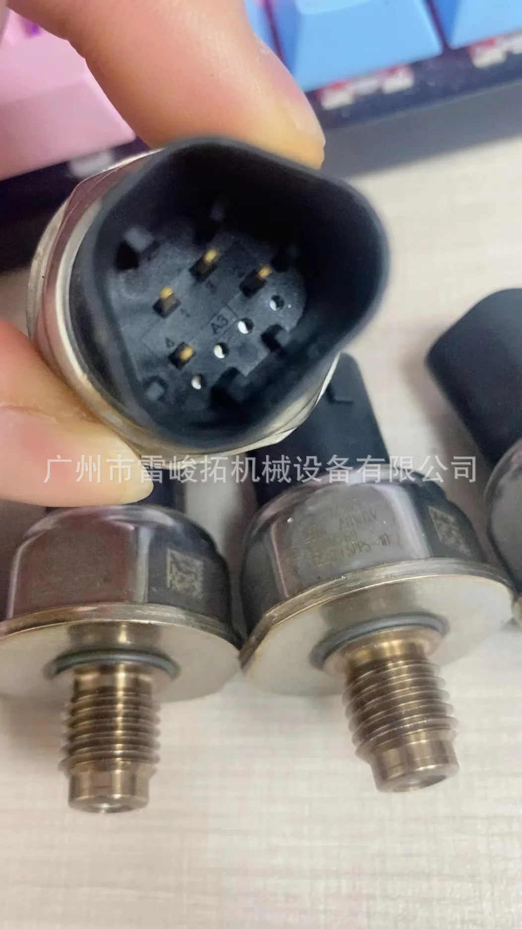 1PCS Excavator loader construction machinery accessories 4307165 pressure sensor