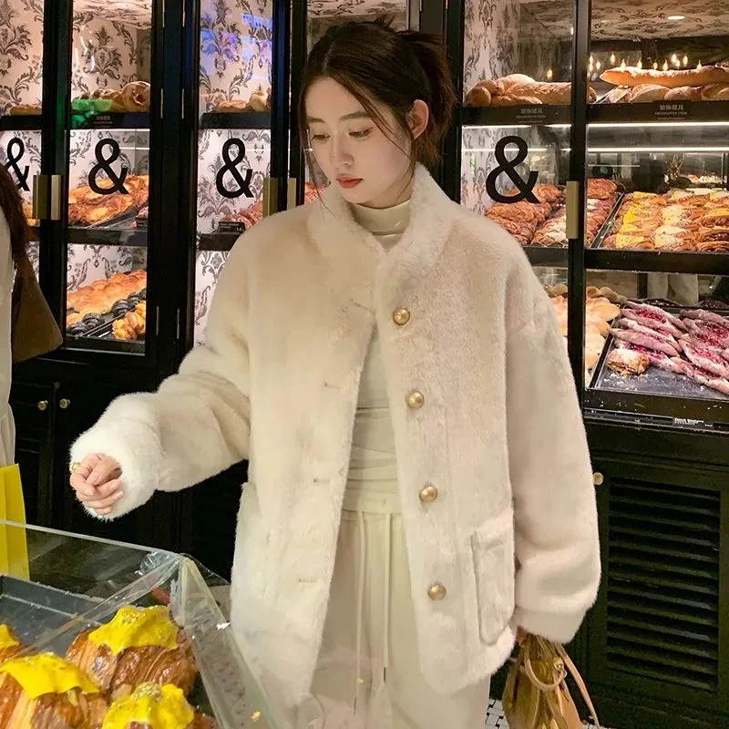 2026 New Thicken Mink fur integrated Fur Coat Women's Winter Short Warm Stand collar Environmentally friendly Fur Coats Tops