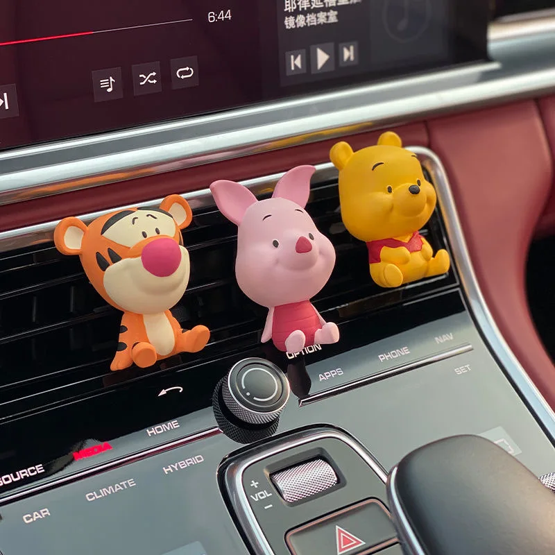 Disney Winnie the Pooh car interior air conditioning vent aromaterapia cute cartoon car interior decoration ornaments baymax