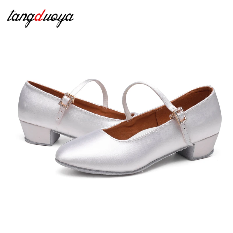 Salsa dancing shoes woman low heels 3cm Silk soft sole Girl modern dance shoes women practice closed toe children Dancing shoes