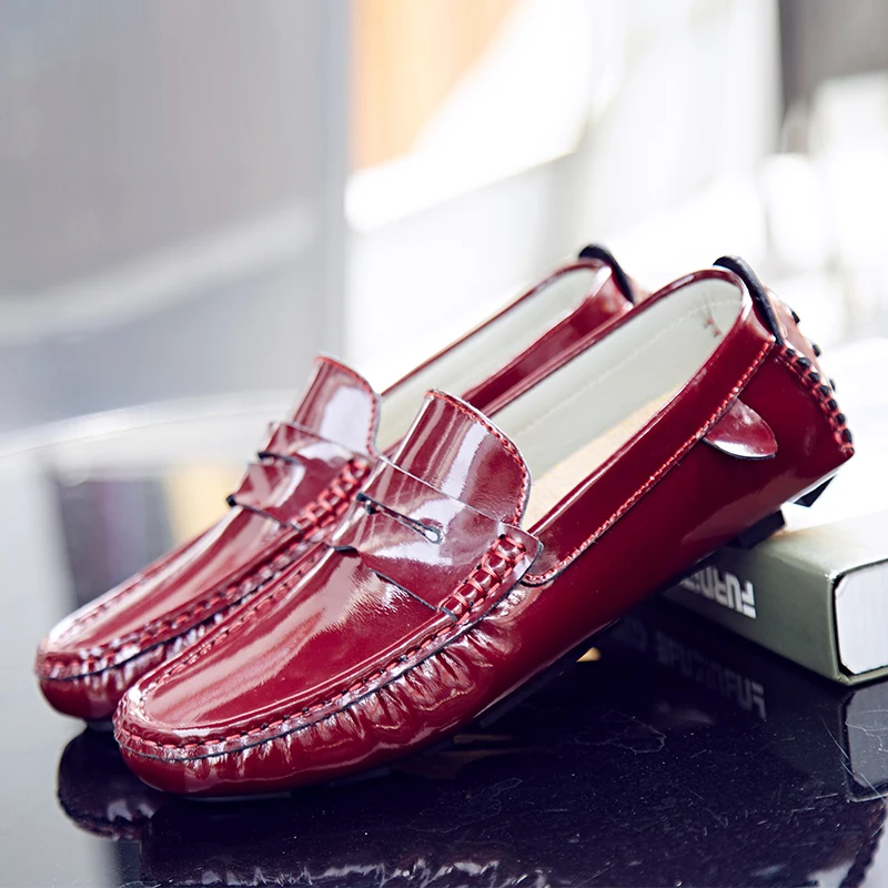 White Dress Shoes Mens Fashion Patent Leather Shoes for Men  Black Mens Glossy Loafers Shoes Luxury Office 2022 Chaussure Homme