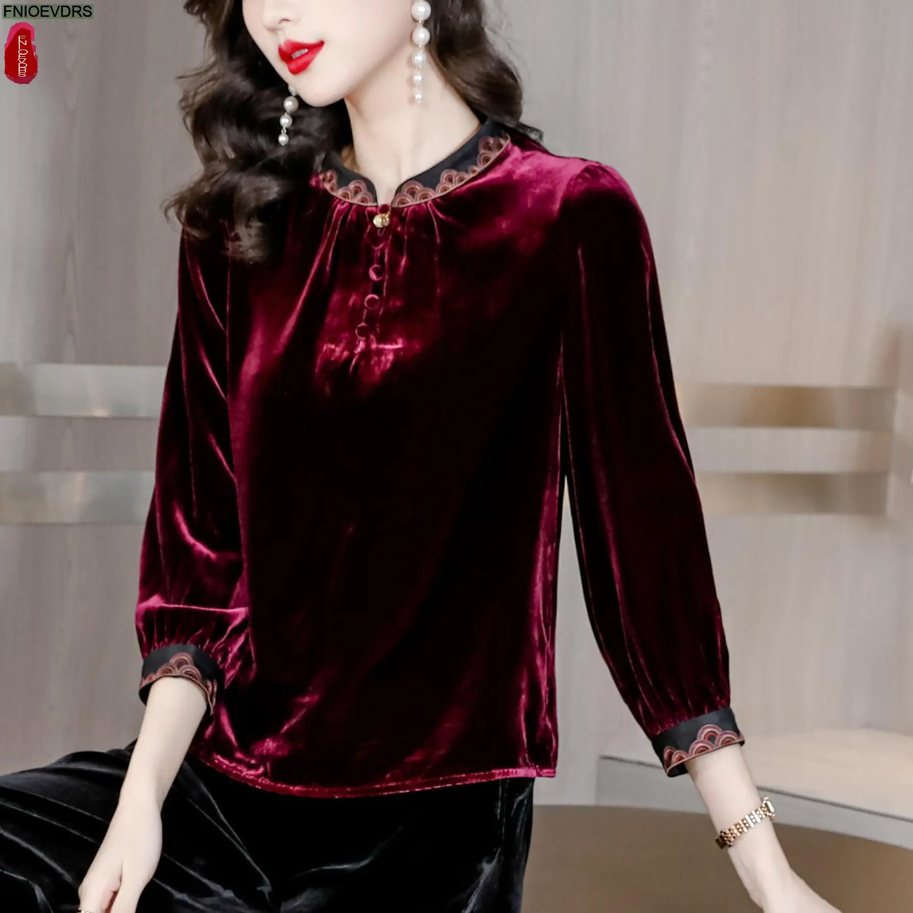 M-4XL New Year Red Black Tops Women Winter Basic Wear Button Stand Collar Retro Vintage French Design Shirts Velvet Tops Blouses