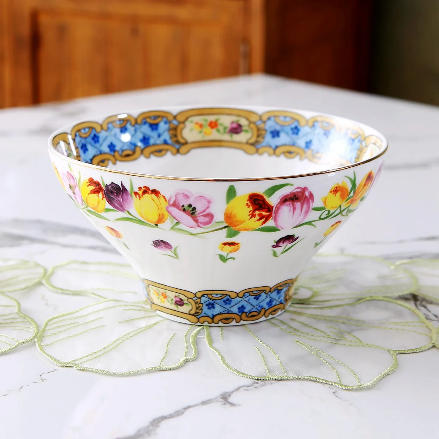 Italian style palace style tulip ceramic bowl with gold border flower painting exquisite soup bowl, salad bowl, fruit bowl
