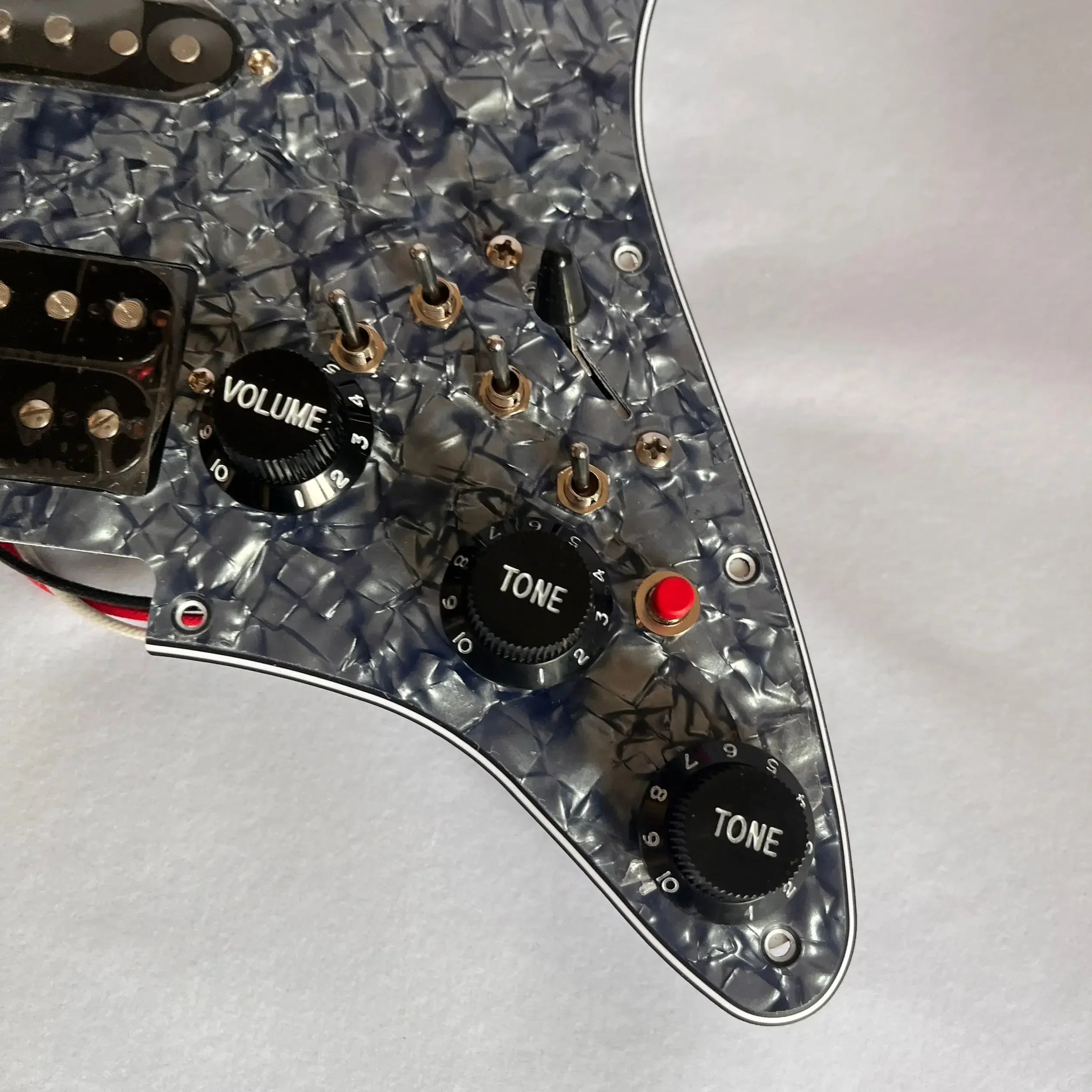 مجموعة HSH المحملة مسبقًا St Pickguard 3Ply 11 فتحة سوداء Ainico 5 هامبوكر التقاطات لفائف تقسيم التبديل متعدد لـ FD ST #2