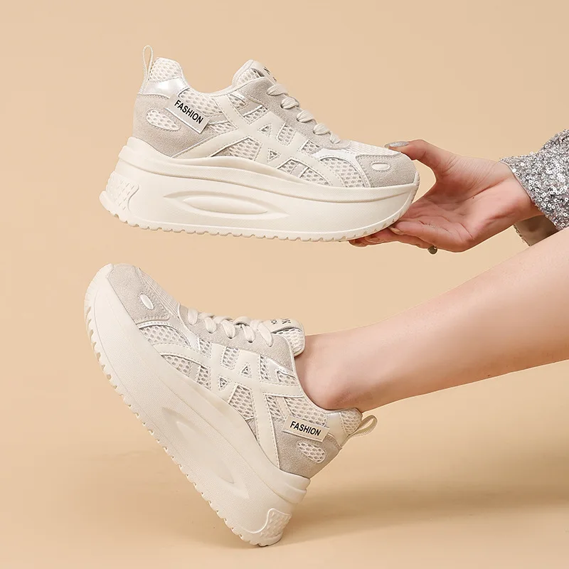 

Женская вулканизированная обувь, новая универсальная легкая повседневная спортивная обувь на толстой подошве, увеличивающая рост, на толстой подошве