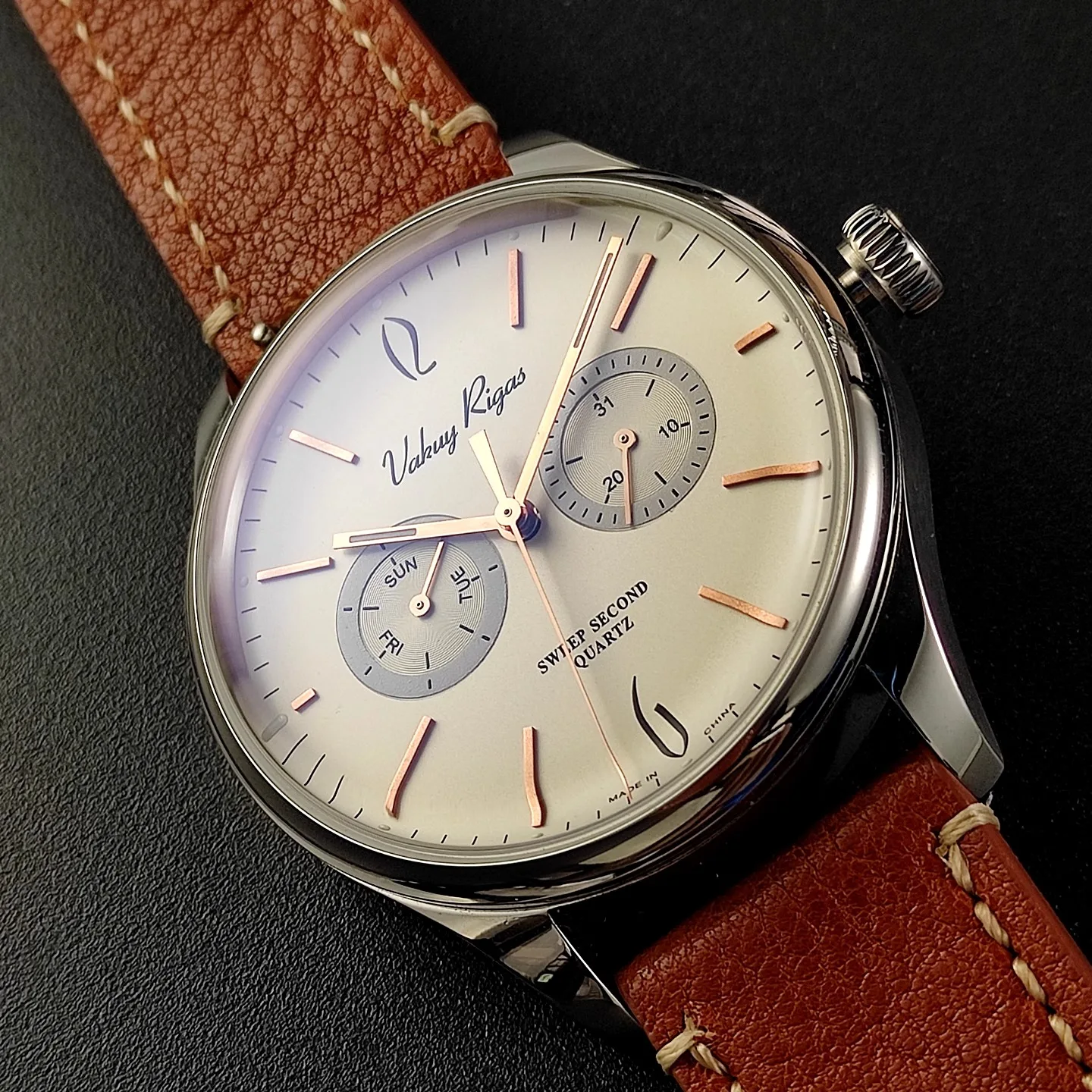 Vakuy Quartz Form Latty Bubble Mirror VH64 Movement Sweep Seconds Double Calendar Week Leather Male 40mm