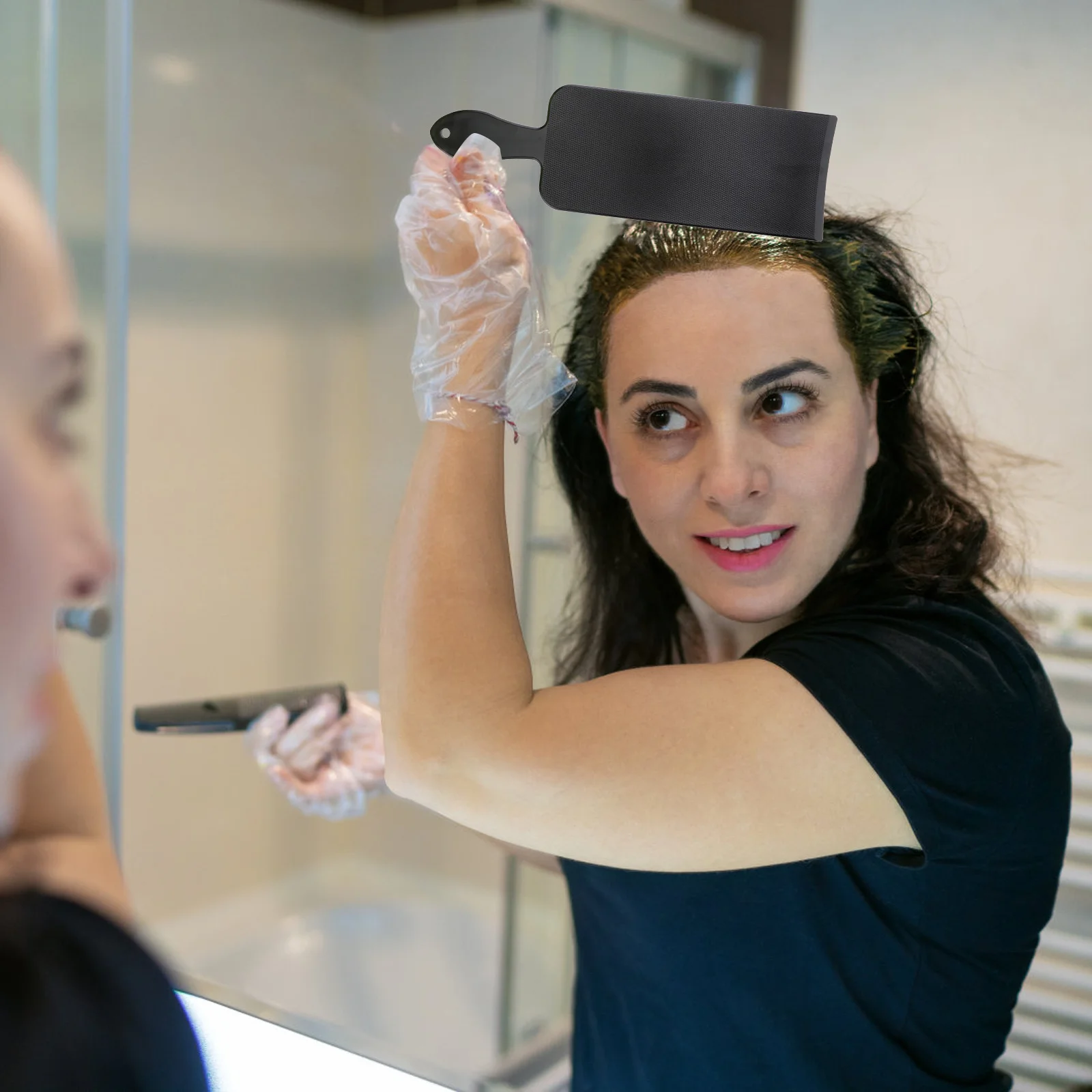 

1Pcs Hair Dye Plate Odorless Eco-Friendly ABS Hair Bleach Tinting Tool Salon Professional Coloring Applicator for DIY Use