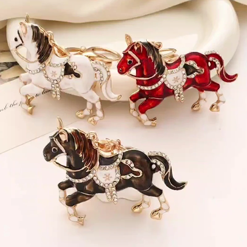 Beaut & Berry الكلاسيكية حجر الراين الحصان دبابيس المرأة الحيوان التلبيب دبابيس الإكسسوارات للحفلات غير الرسمية هدايا السنة الجديدة #1