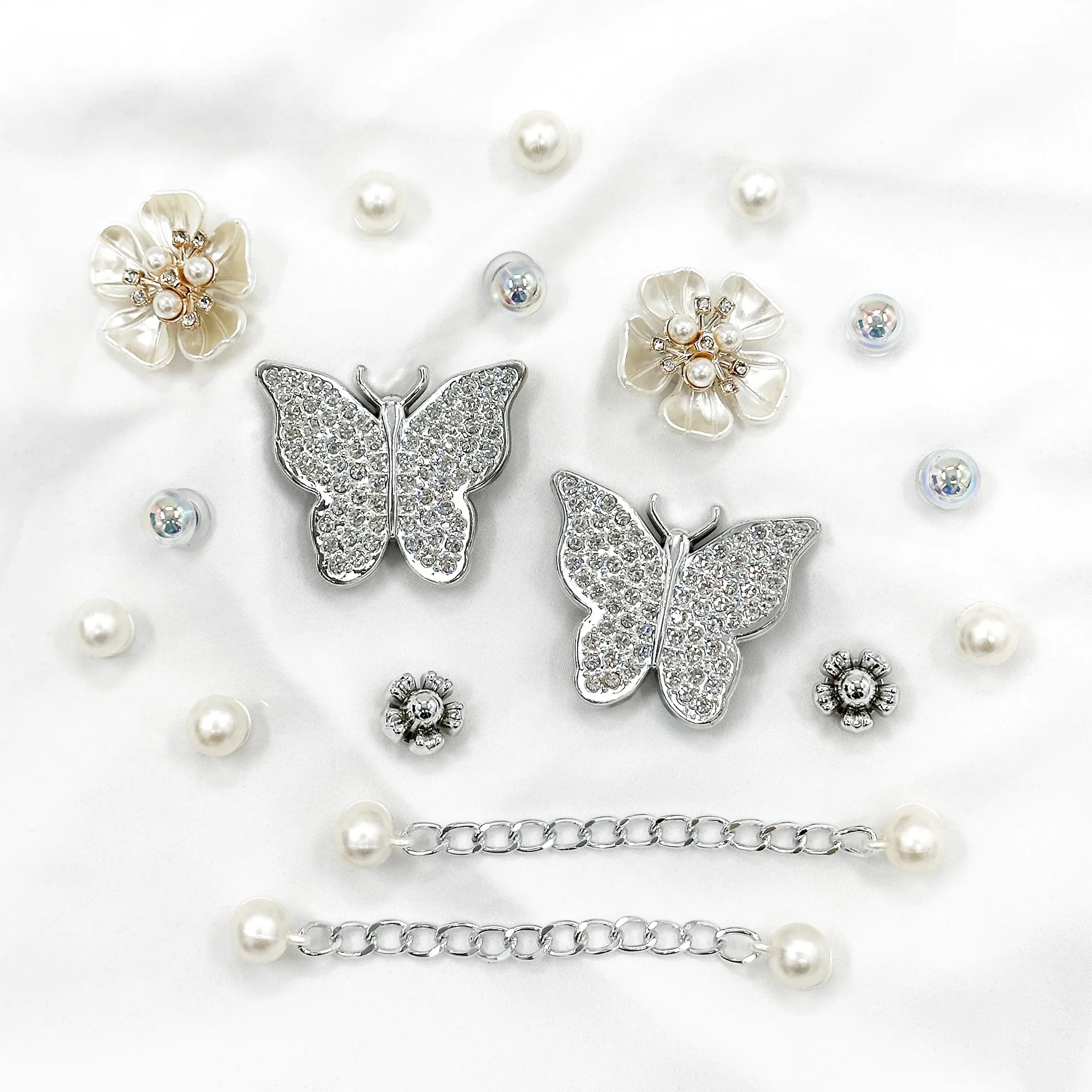 3D Elegant Butterfly Shoe Charms, Bling Rhinestone & Pearl Flower Charms, Fashion Decorations for Crocs Clogs 1 Set