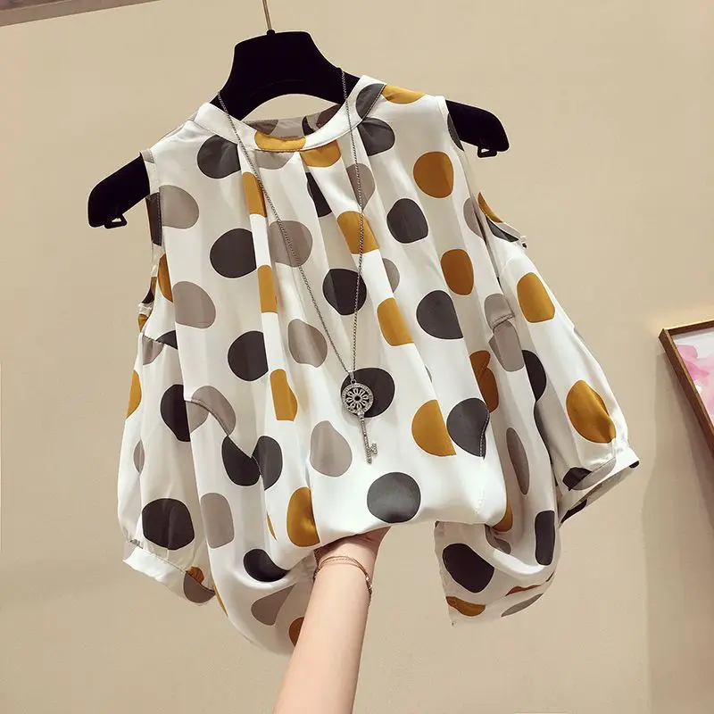 

Women Casual Chiffon Blouses Shirts Ladies Short Sleeve O-Neck Polka Dot Printed Tops Ladies Ruffle Pullover Vintage Tops G192